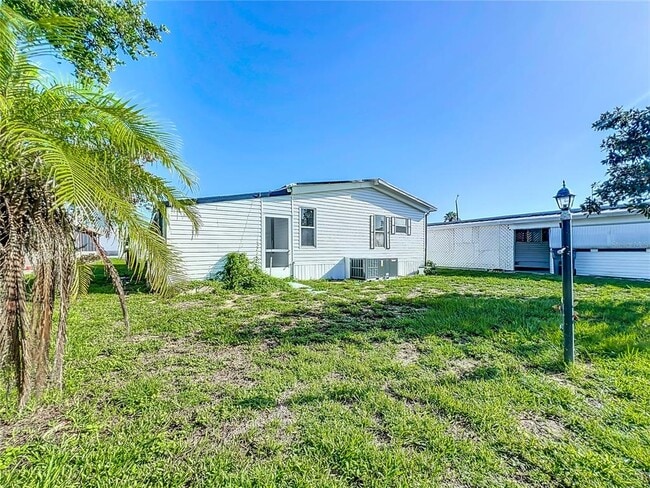 Building Photo - 140 Orangewood Dr