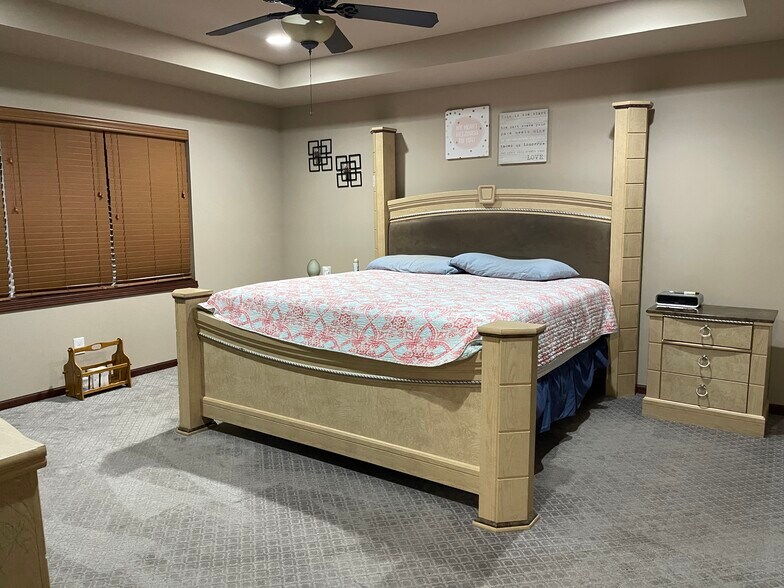 Building Photo - 113 Alton Dr