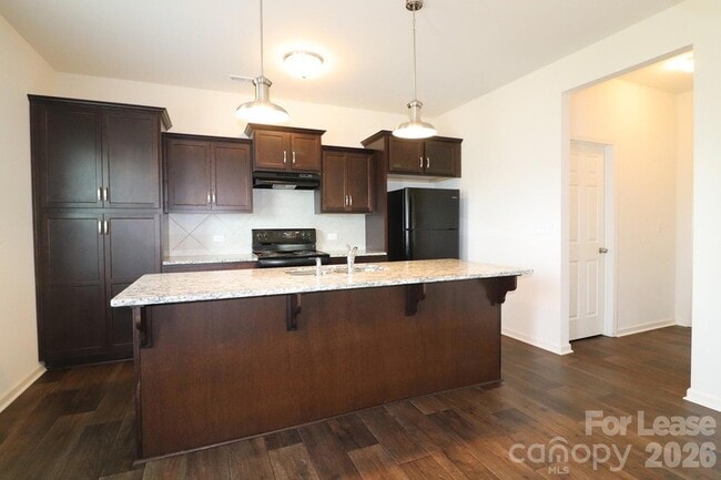 Building Photo - 1116 Millbridge Rd