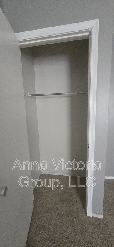 Building Photo - 5307 Valiquet Ave