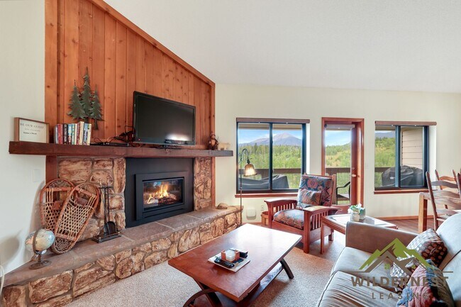 Building Photo - 4811 Ryan Gulch Rd