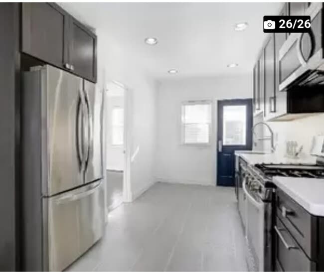 Building Photo - 2903 R St SE