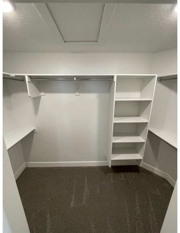 Master Walkin Closet - 4206 1960 N