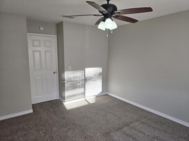 Building Photo - 8123 Comanche Pass