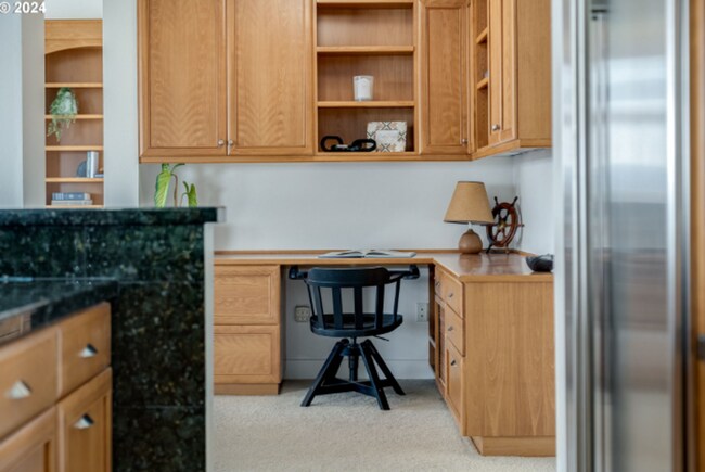 Building Photo - HALF MONTH FREE OF RENT Elegant Riverfront...