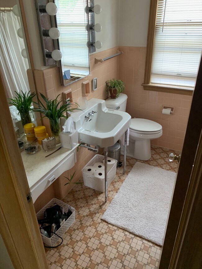 Bathroom - 2430 S 79th St