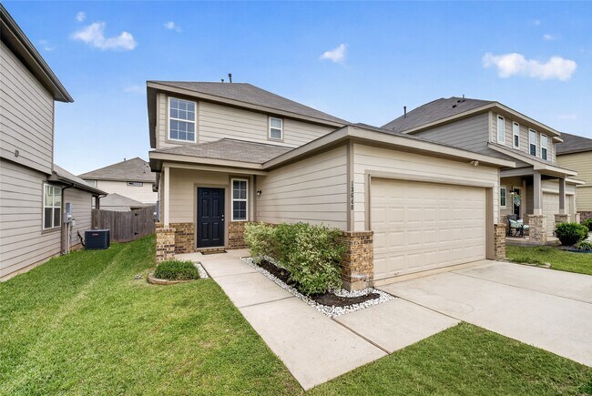 Building Photo - 13640 Collier Park Ln