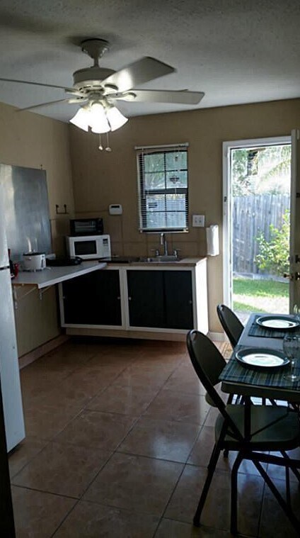 Building Photo - 10834 Cayman Mist Dr