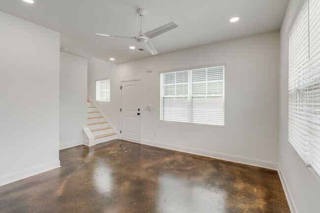 Building Photo - 1410 Barnwell St