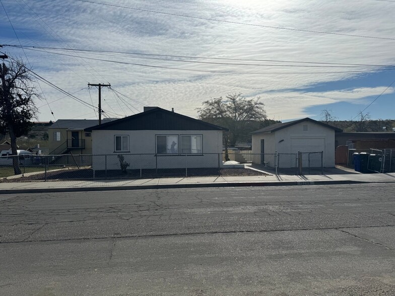 Building Photo - 15268 Center St