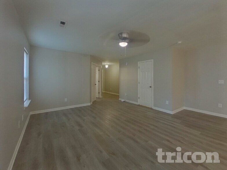 Building Photo - 123 Emily Crest Lane