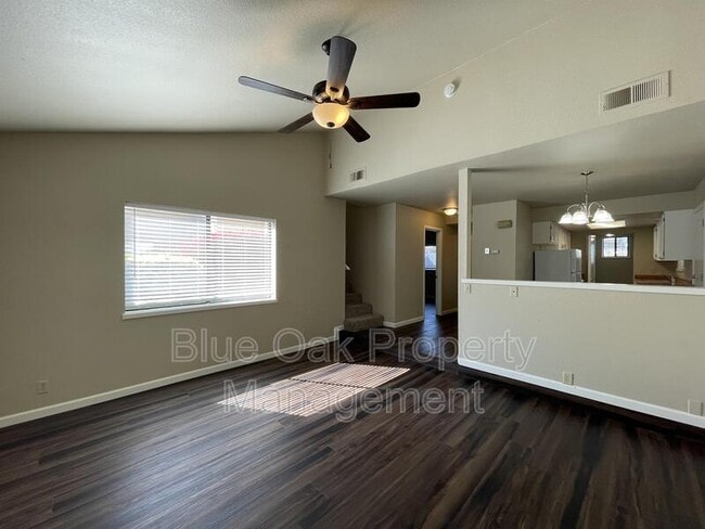 Building Photo - 2811 Morseman Ave