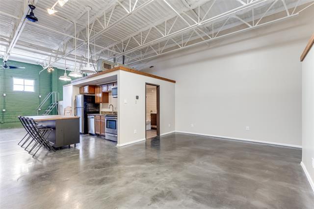 Building Photo - 1813 Clarence St