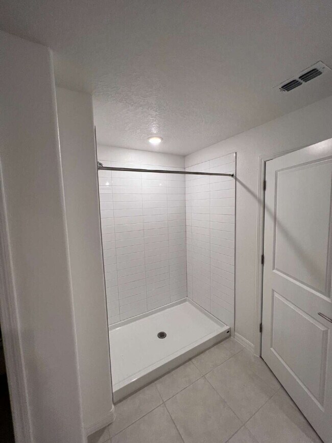 Building Photo - 12796 Weston Oaks Ln