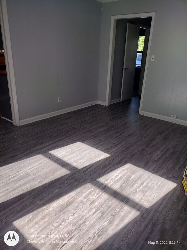 Building Photo - Beautiful 4 Bedroom 1.5 Bath Home for rent