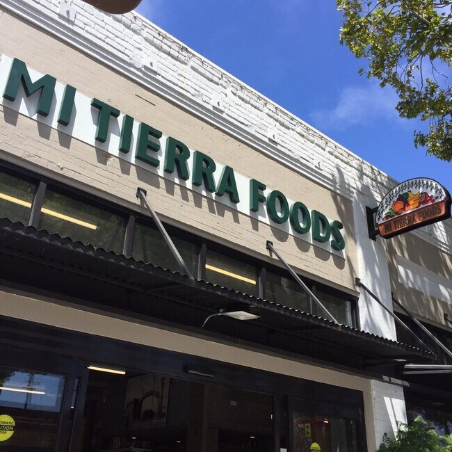 Building Photo - 1611 San Pablo Ave