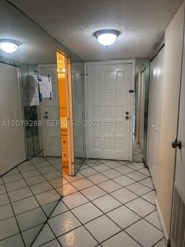 Building Photo - 6300 S Falls Cir Dr