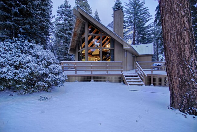 Building Photo - SKI LEASE "Rim Drive Lookout"