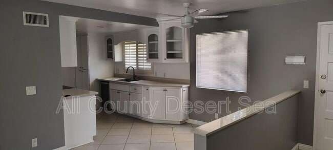 Building Photo - 2525 N Bourbon St