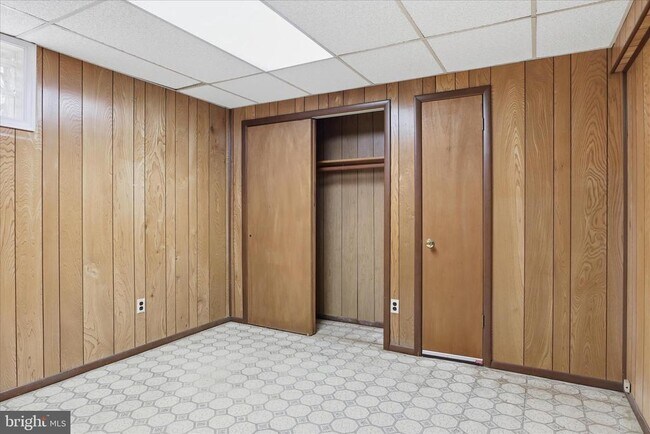 Building Photo - 14017 Broomall Ln