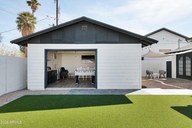 Building Photo - 6844 E Hubbell St