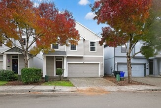 Building Photo - 361 NE Natalie St