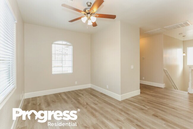 Building Photo - 8913 Trickling Springs Ct