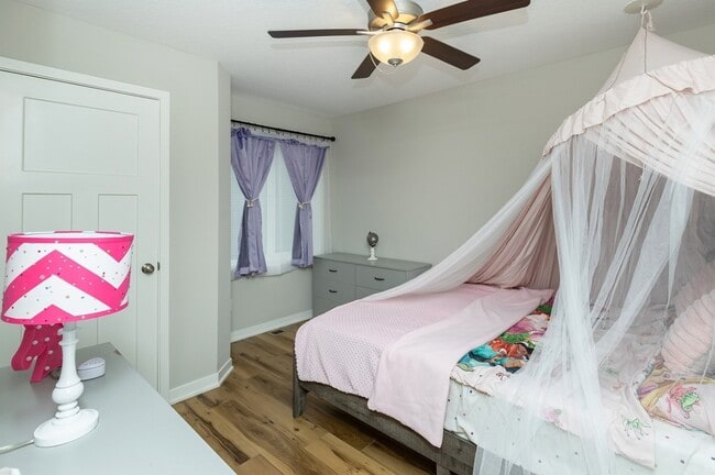 Building Photo - 1225 Cedar St