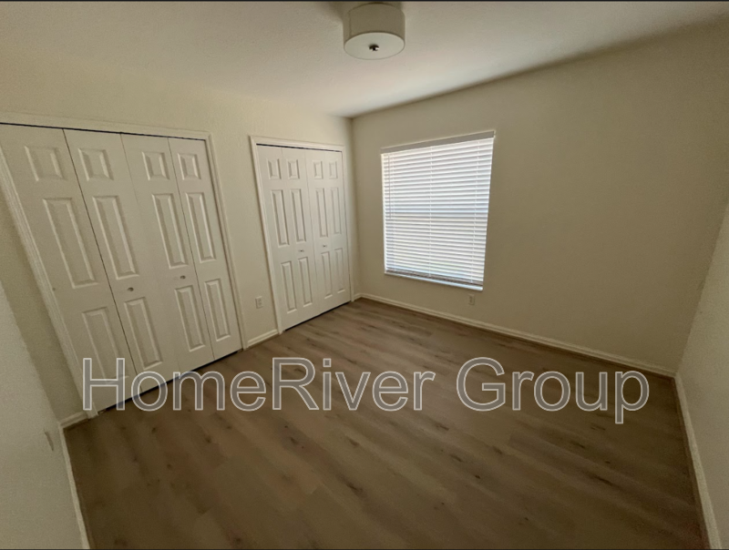 Building Photo - 525 Dowling Cir