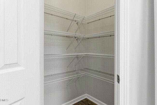 Building Photo - 956 Shining Wire Way