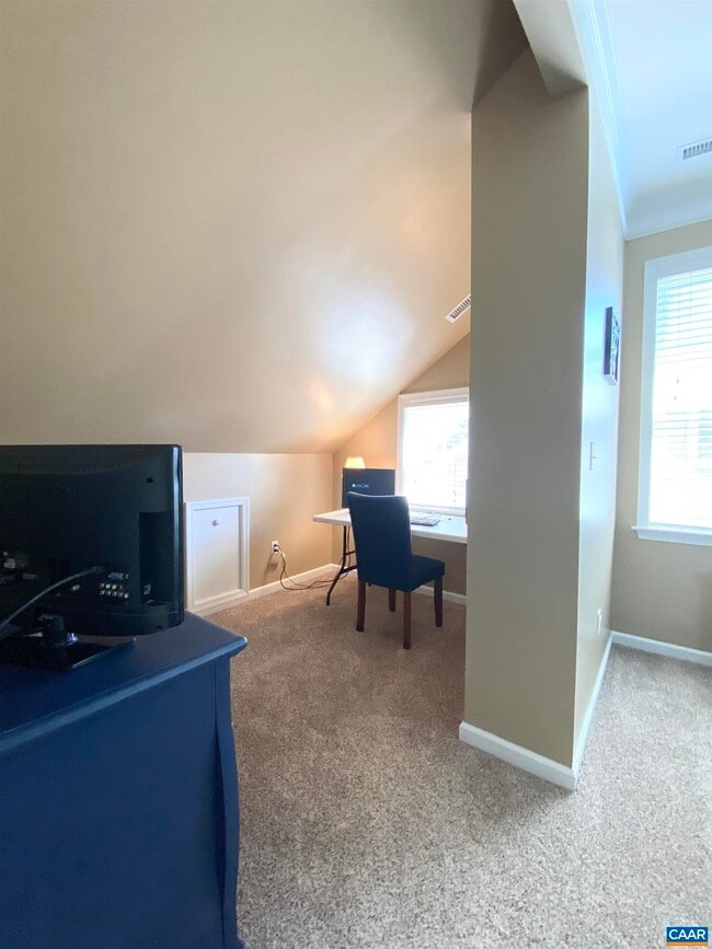 Building Photo - 422 Cranberry Ln