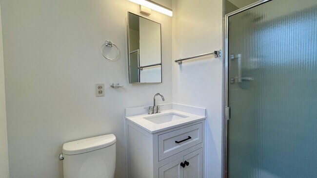 Building Photo - Single-Level in the Anholm Tract Downtown SLO with A/C and Great Backyard