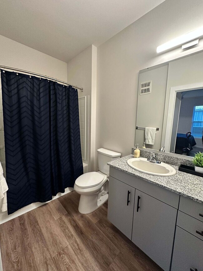 Building Photo - 1001 Marshall Ave