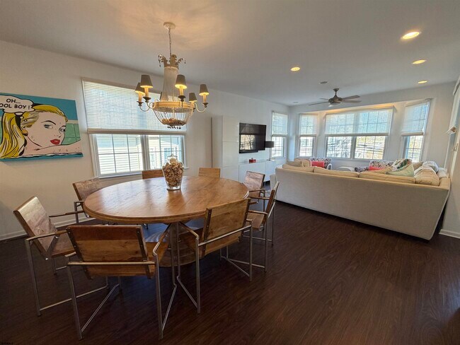 Building Photo - 26 S Coolidge Ave