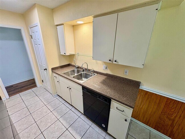 Building Photo - 11600 Elk Park Trail