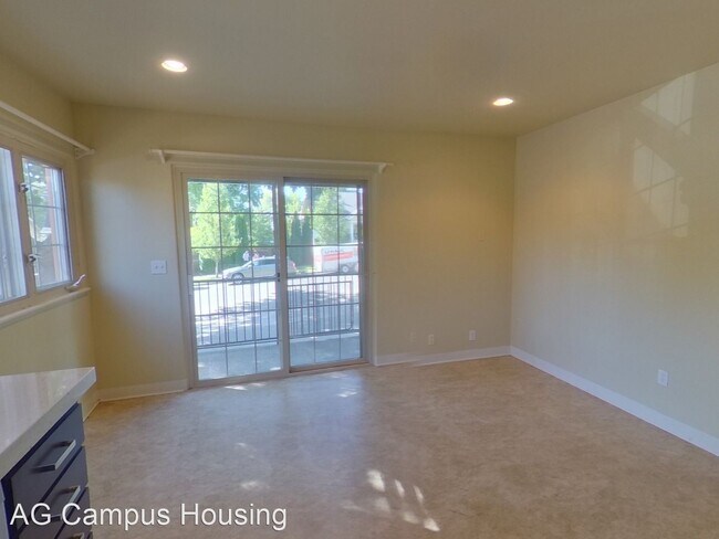 Building Photo - 5 br, 2 bath House - 1993 Onyx St.