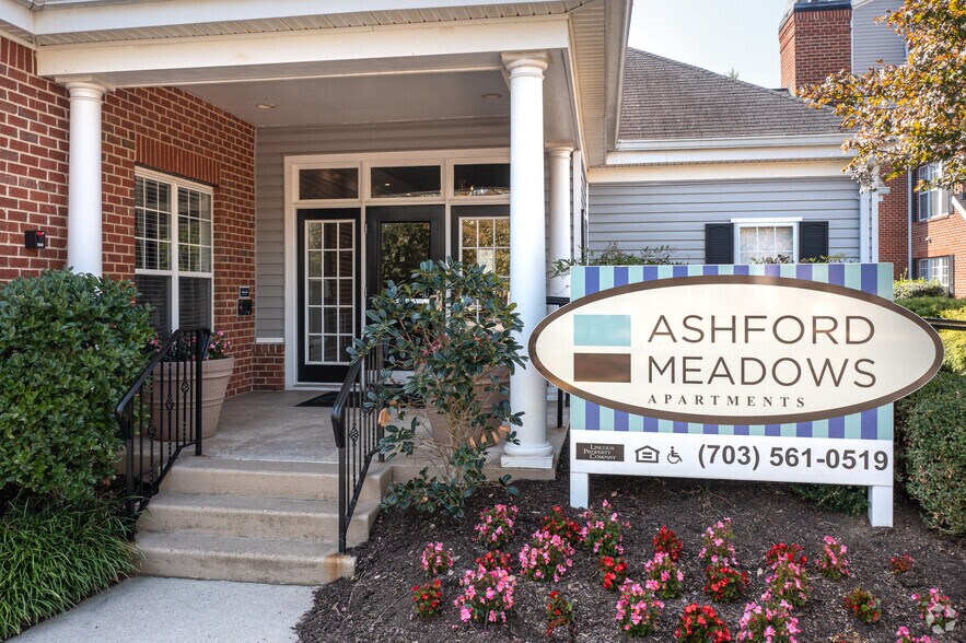 Ashford Meadows 2551 Cornelia Rd Herndon VA 20171 Apartment Finder
