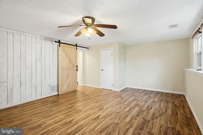 Building Photo - 9402 Granite Hill