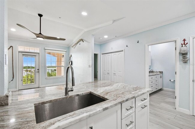 Building Photo - 5000 Culbreath Key Way