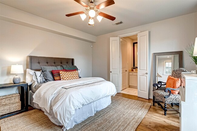 Building Photo - 1514 Summer St