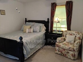 Building Photo - 1401 Bragg Rd