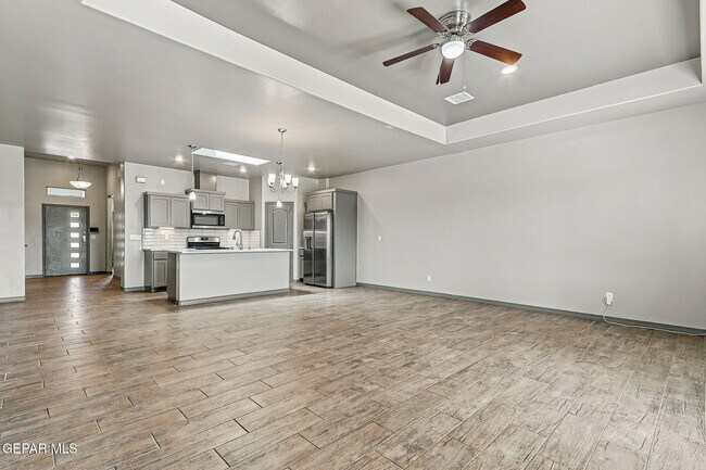 Building Photo - 12760 Dorchester Ave