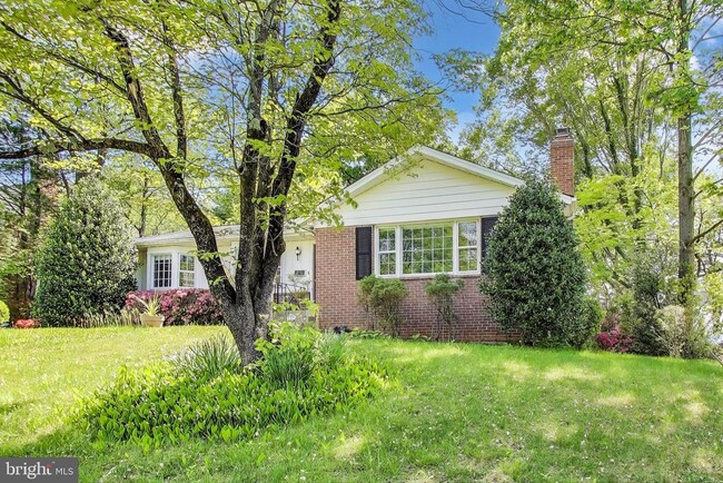 Building Photo - 14207 Gaines Ave