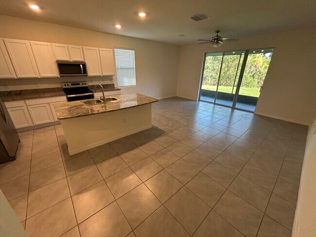 Building Photo - 8736 Milestone Dr