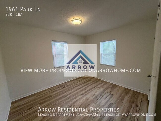 Building Photo - 1961 Park Ln