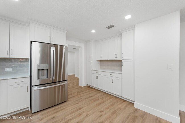 Building Photo - 4308 Worth Dr E