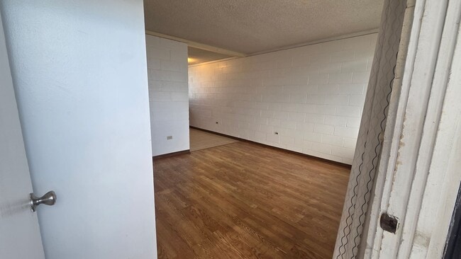 Building Photo - Pearl Ridge 2 Bedroom at Harbor Vista.