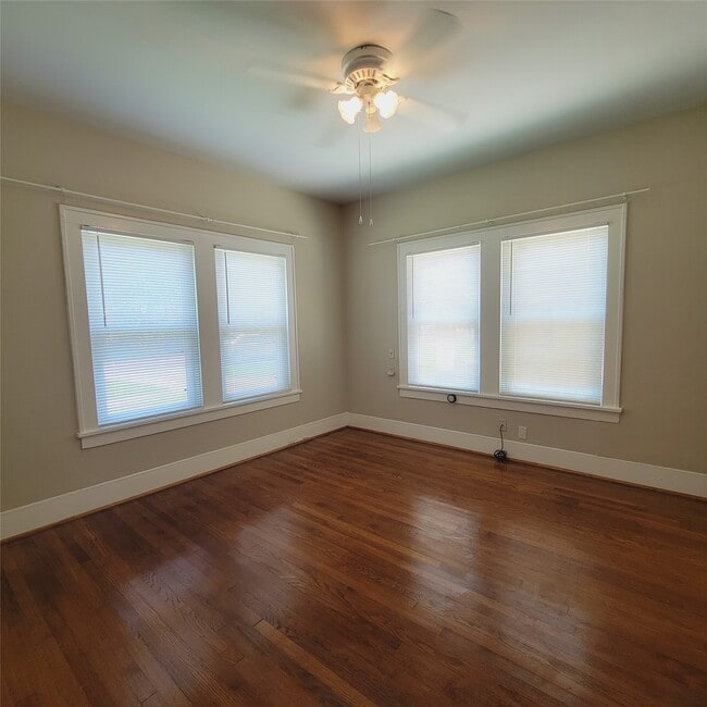 Building Photo - 2408 Huldy St