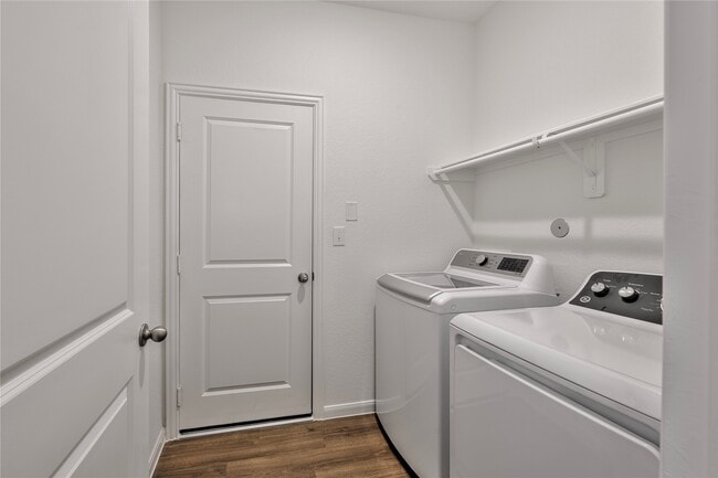 Building Photo - 9626 Summer Shadow Wy