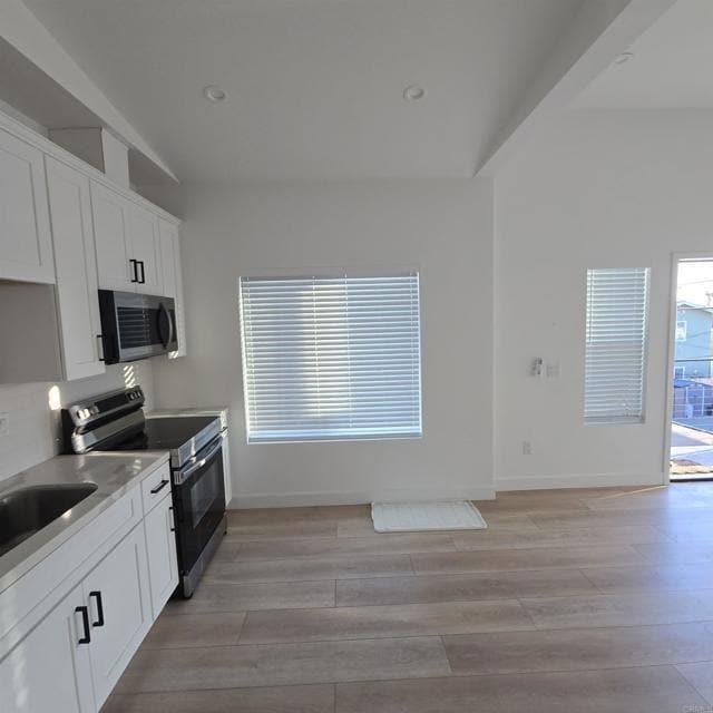 Building Photo - 324 S Pardee St